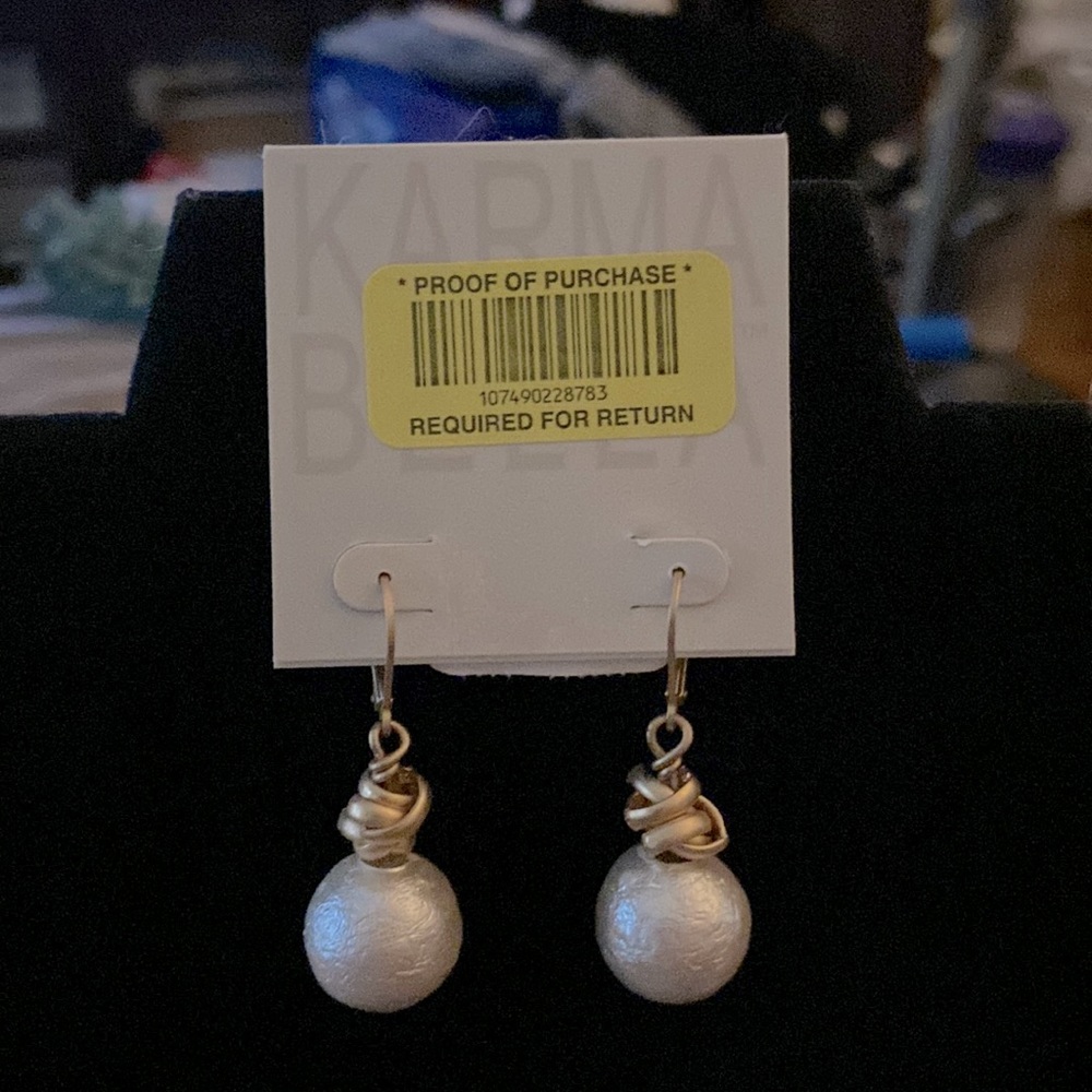NWT Karma Bella drop earrings